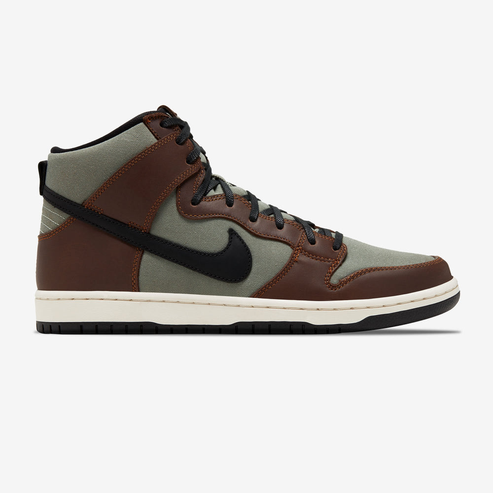 SB Dunk High Pro