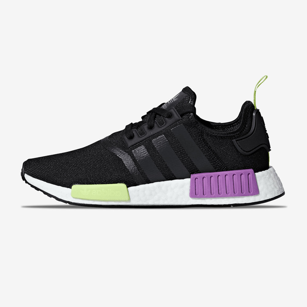 NMD_R1 ''Core Black''