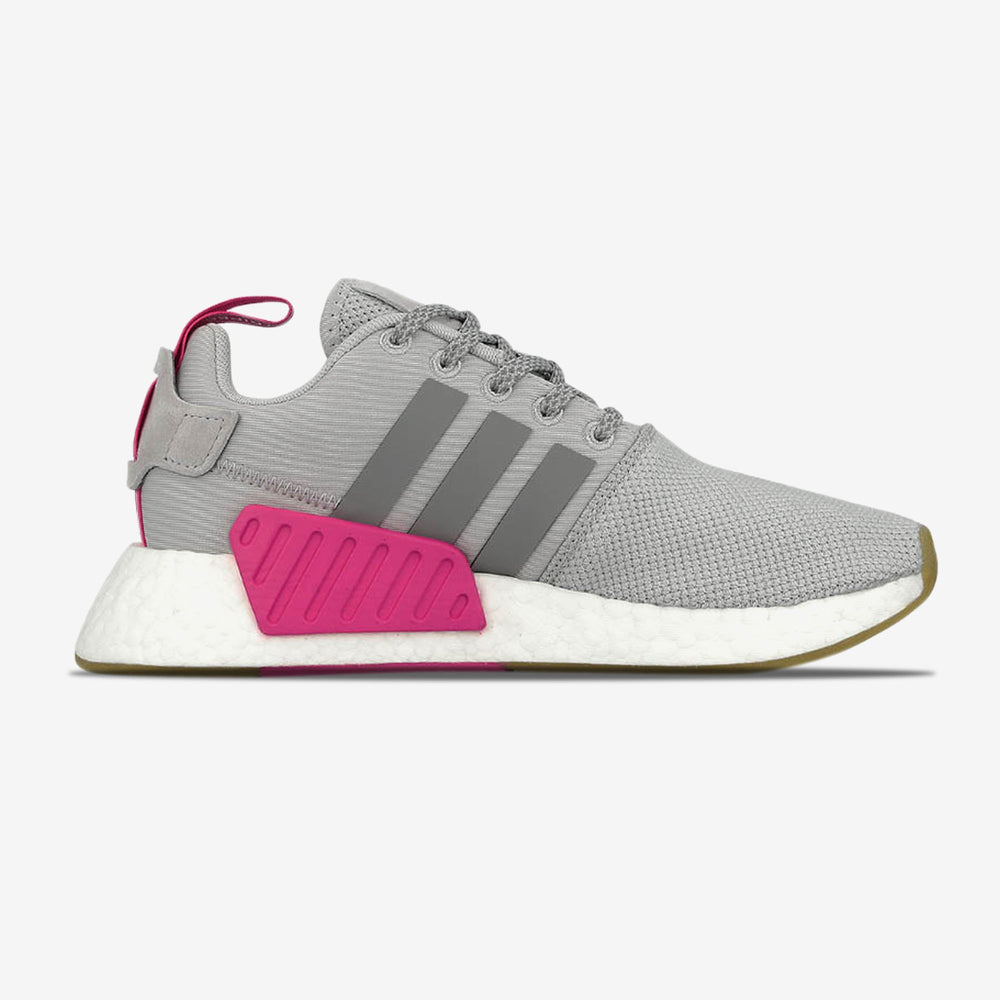 NMD_R2 W 